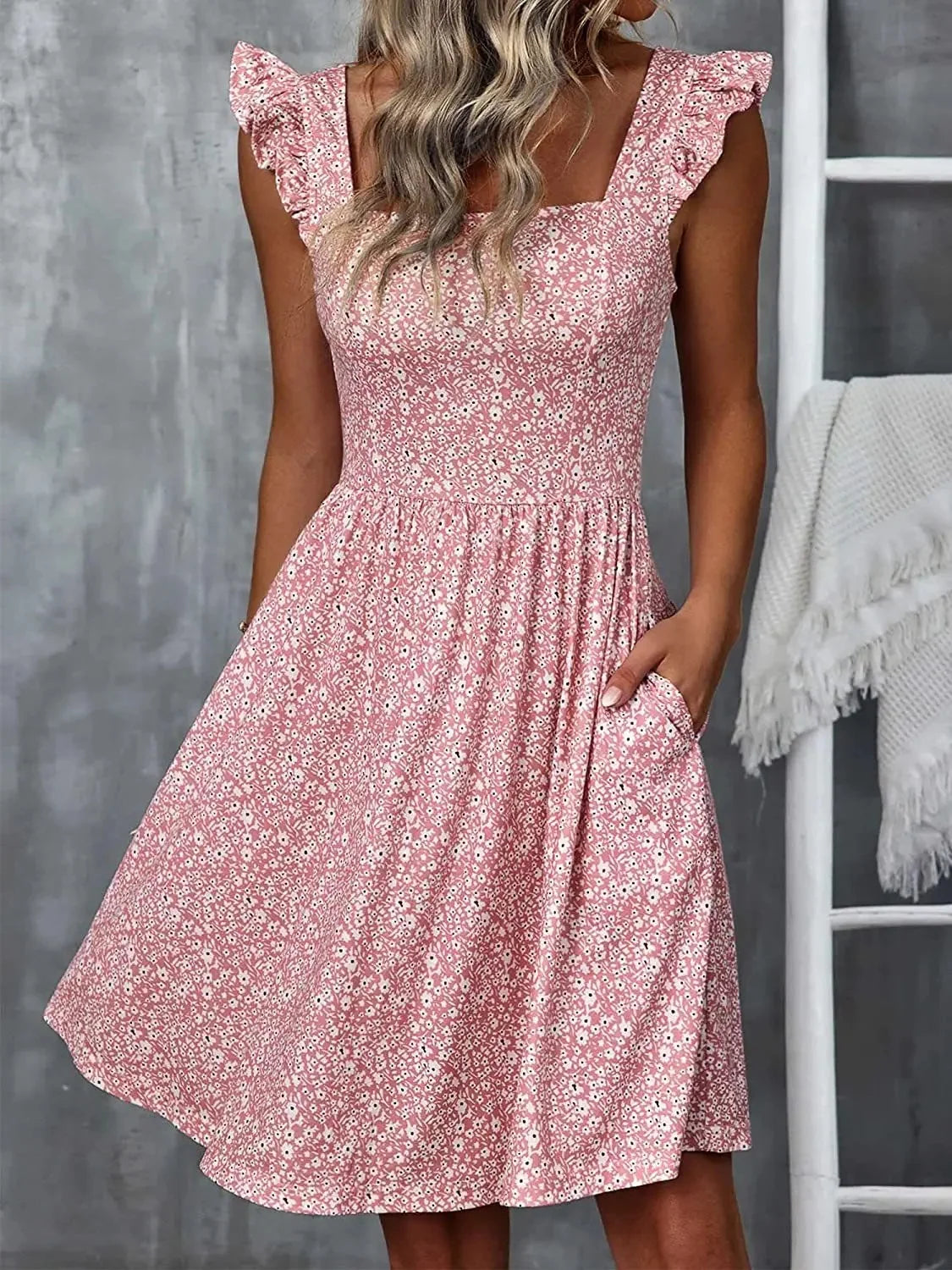 2025 New Style Women's Summer Sweet Quilted Ruffle Edge Square Collar Beach Dress Beach Vacation Dresses