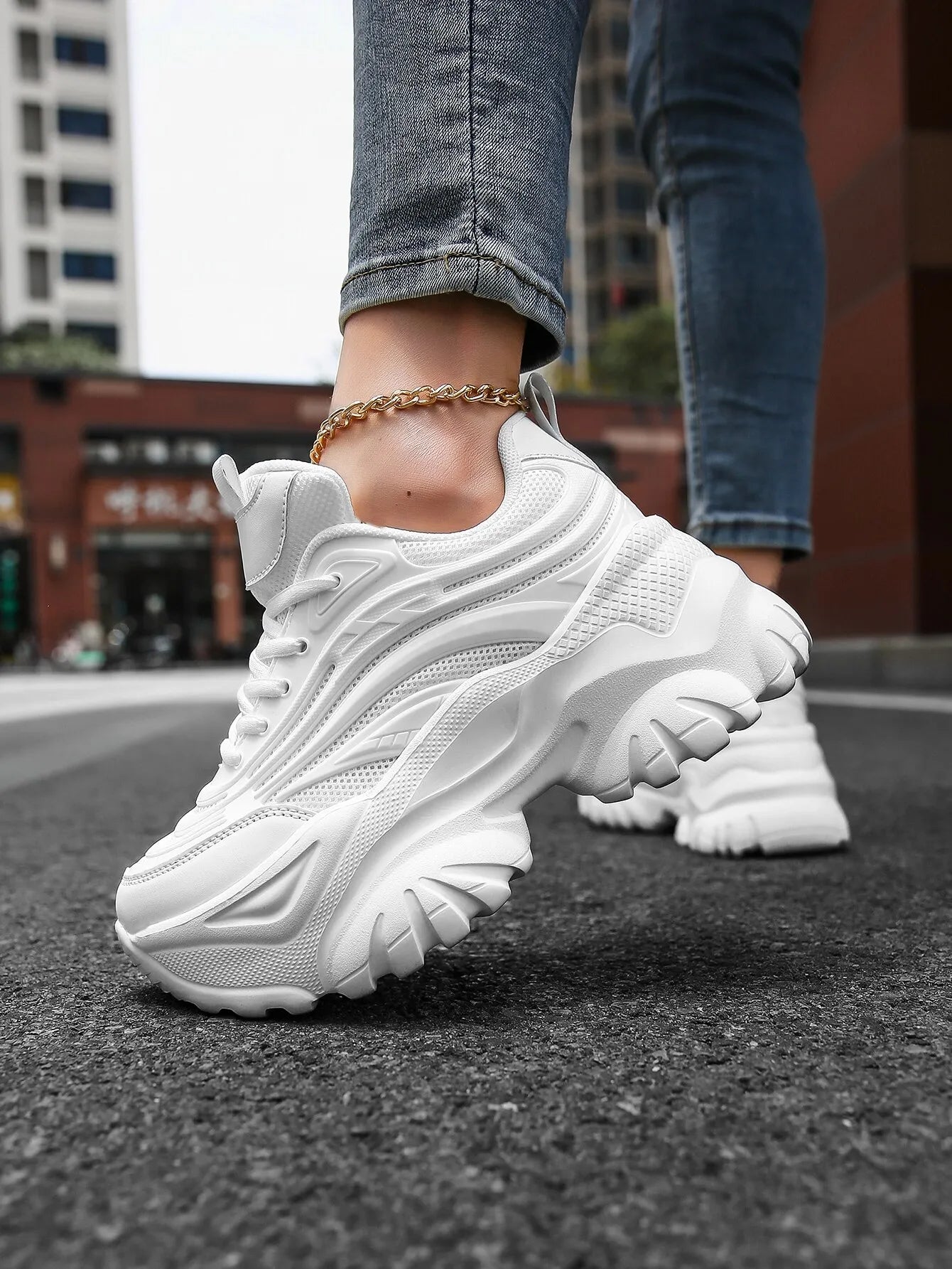 Women's Casual Sports Shoes Solid Color Ultra-light Height-increasing Running Shoes Comfortable and Versatile Daily Casual Shoes fem