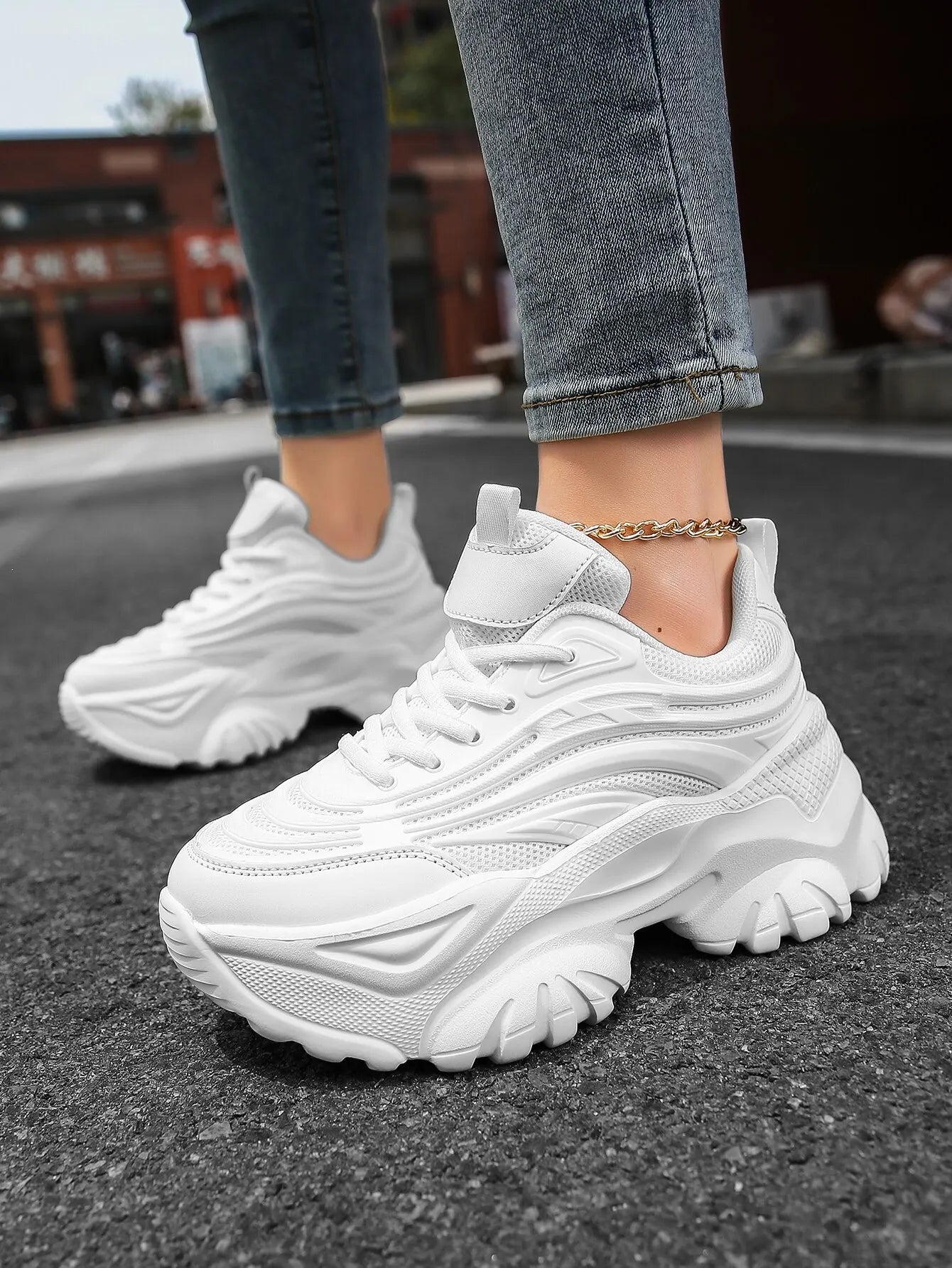 Women's Casual Sports Shoes Solid Color Ultra-light Height-increasing Running Shoes Comfortable and Versatile Daily Casual Shoes fem